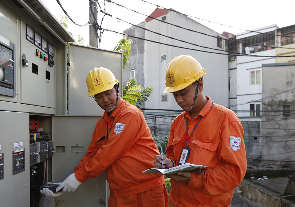 EVNHANOI hướng dẫn cách sử dụng thiết bị điện đúng cách và tiết kiệm nhất