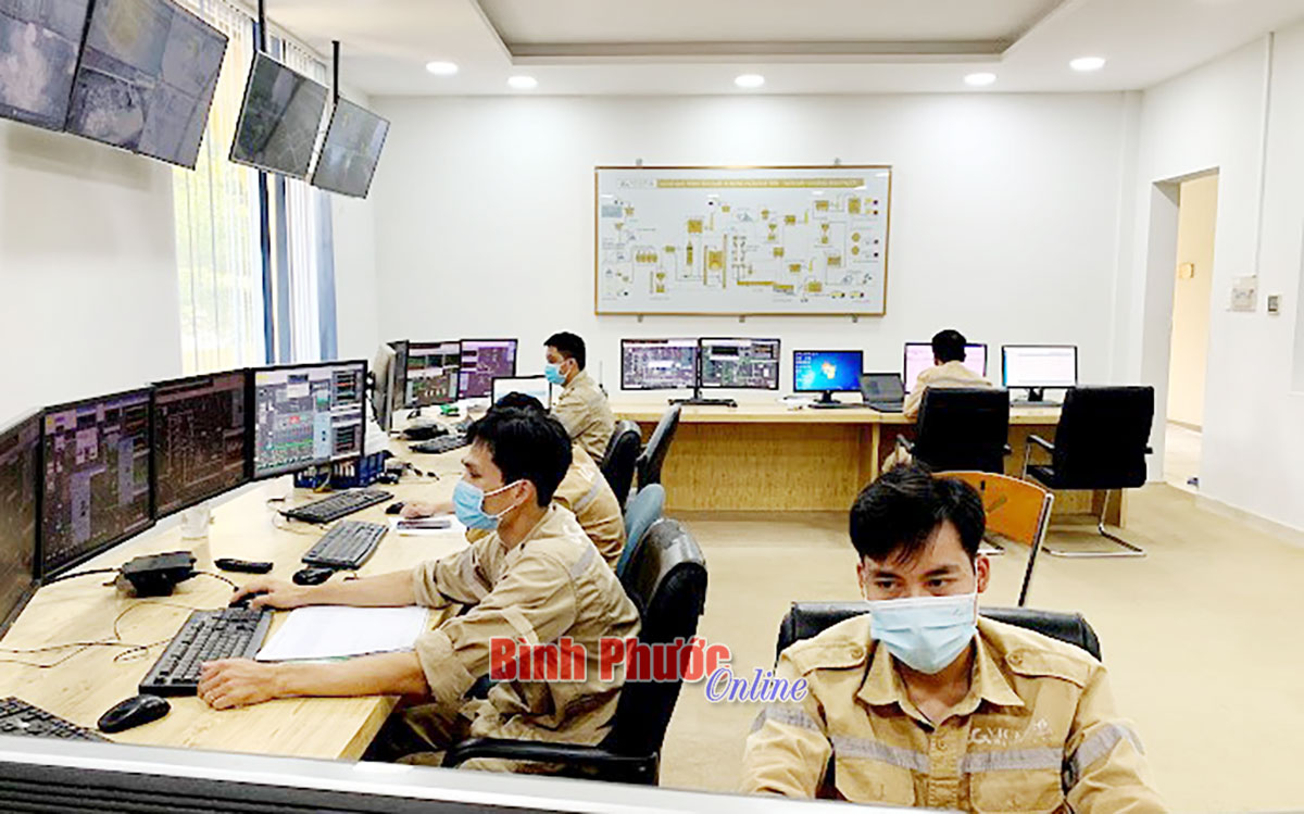 Xi măng Bình Phước đốt rác thải làm nhiên liệu thay thế trong sản xuất xi măng